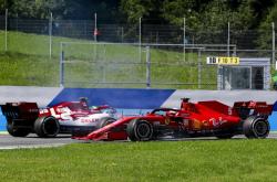 英雄联盟总决赛-梅赛德斯险胜红牛二队，诺里斯扛起全队