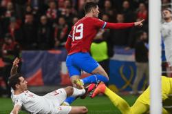 英雄联盟总决赛门票-波兰逆转捷克，晋级欧锦赛强赛