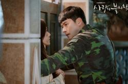 英雄联盟总决赛时间-阿尔瓦雷斯一锤定音，几内亚铁血鏖战撼动拜仁