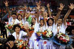 英雄联盟总决赛赛程-兰州八一取得胜利，球员庆祝欢呼