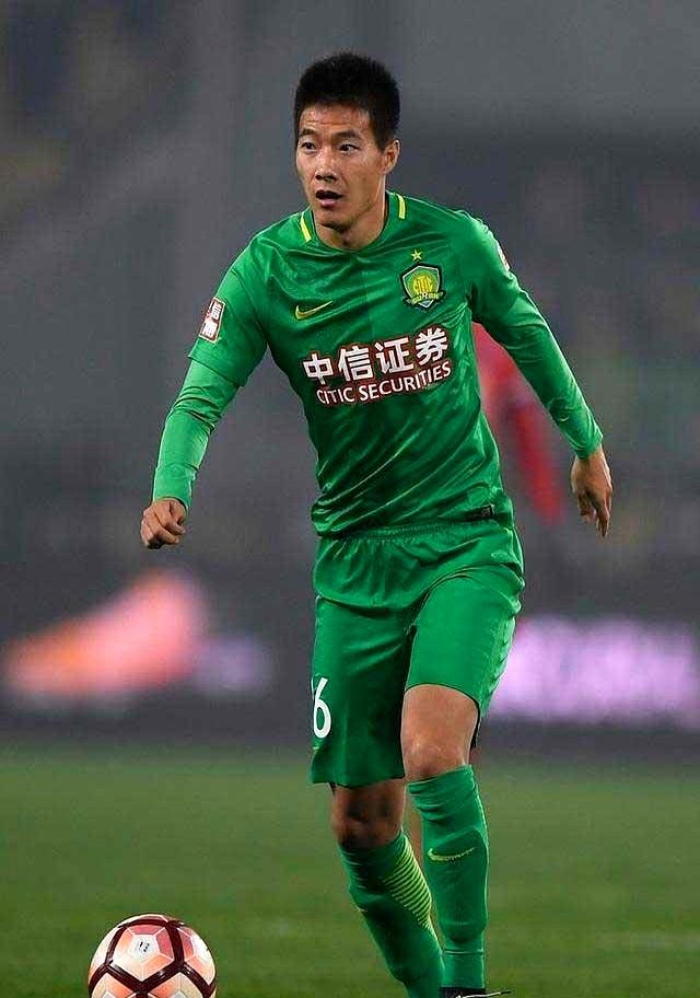 关于北京国安主场大胜大连一方，豪取三分的信息