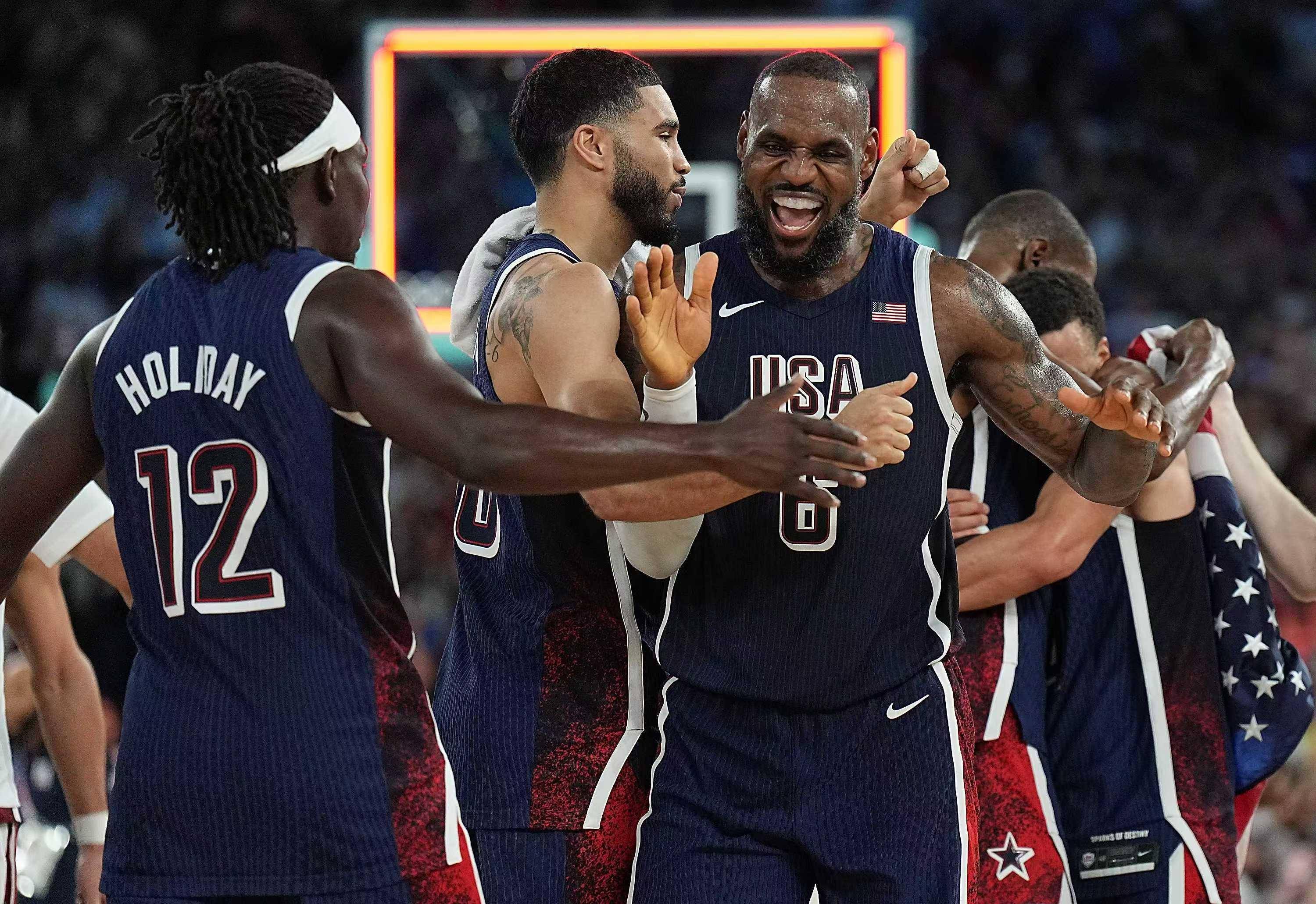 精彩对决!美国篮球队战胜对手 精彩对决!美国篮球队战胜对手