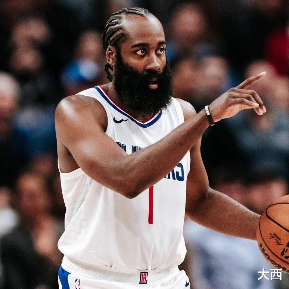 关于球星哈登砍下分，火箭取得胜利终结连败的信息