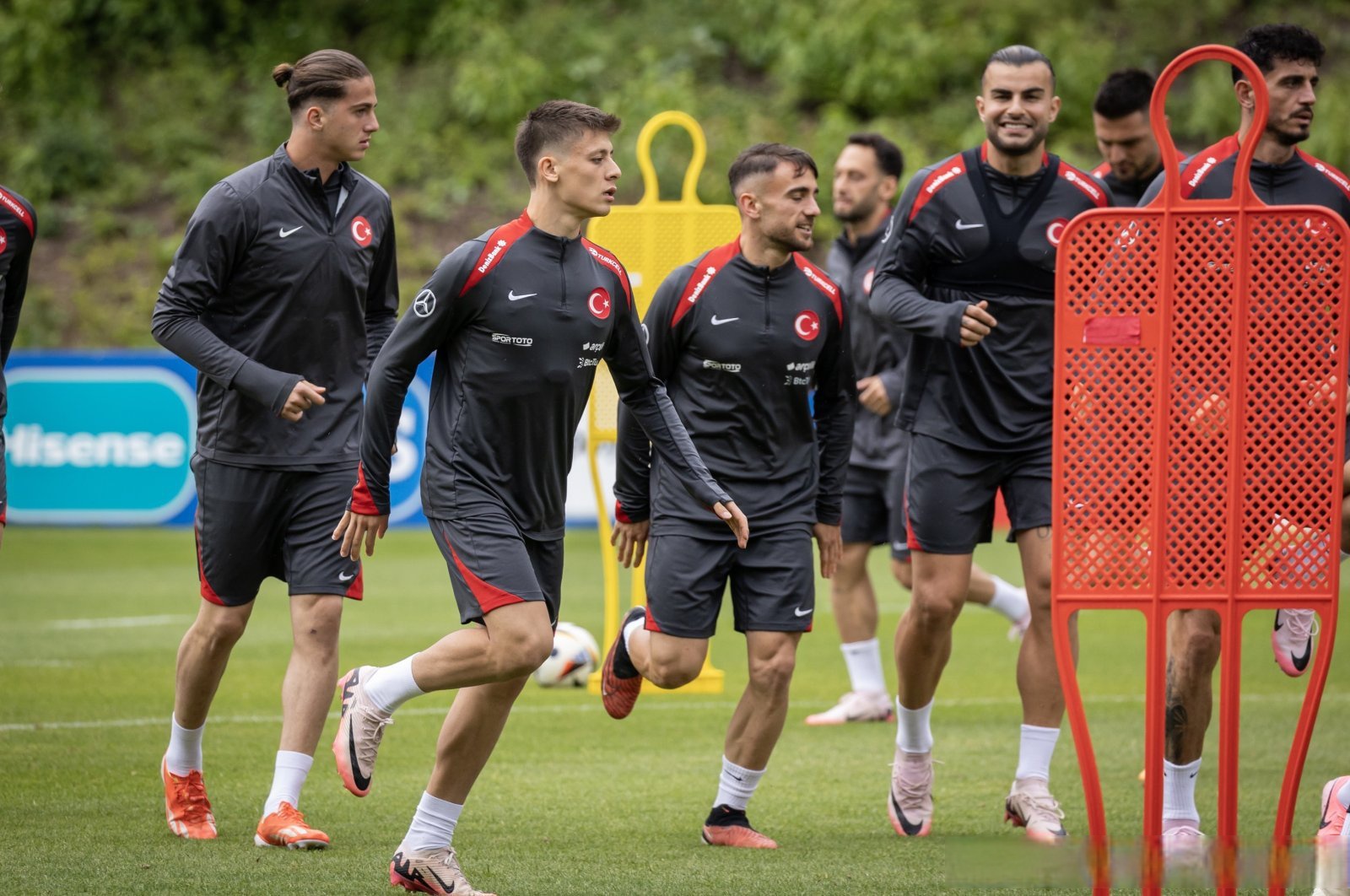 土耳其队在欧洲杯预选赛中实力不俗的简单介绍