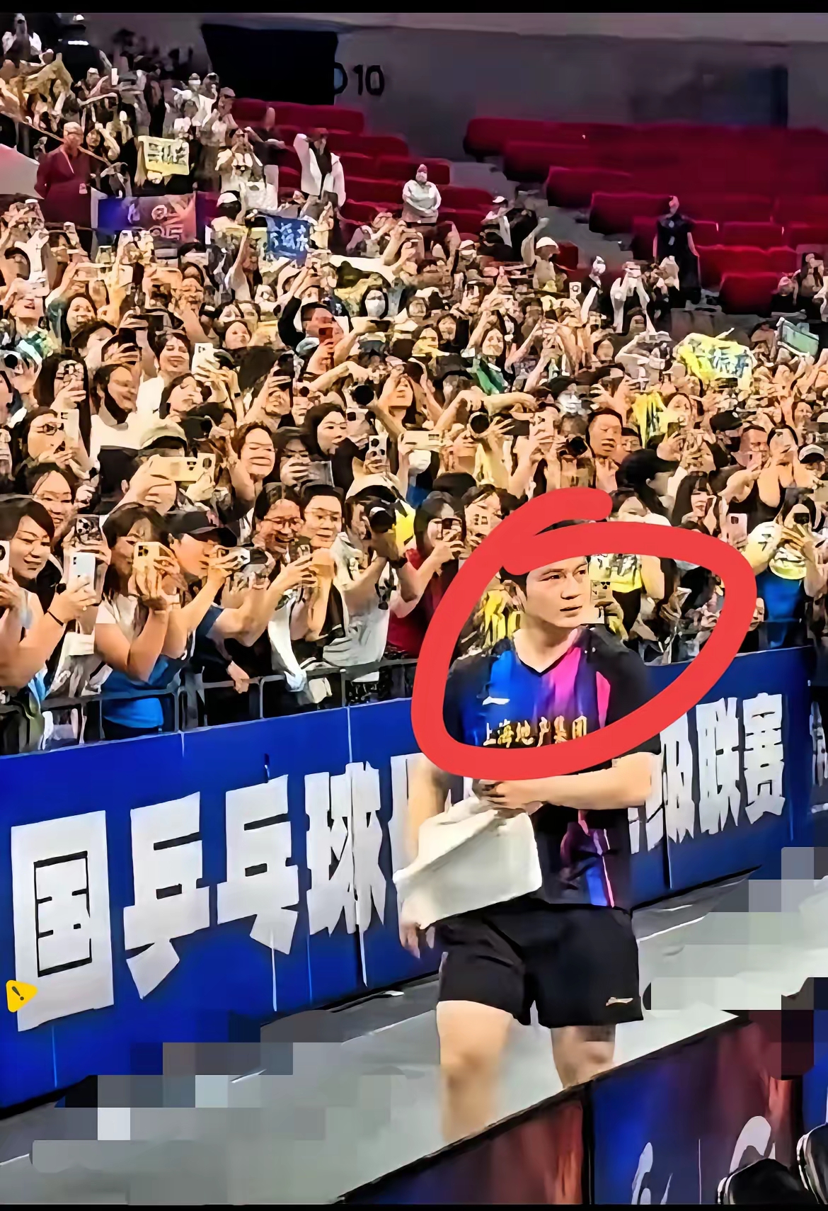 奥运会惊险逆转取胜，粉丝狂欢不已