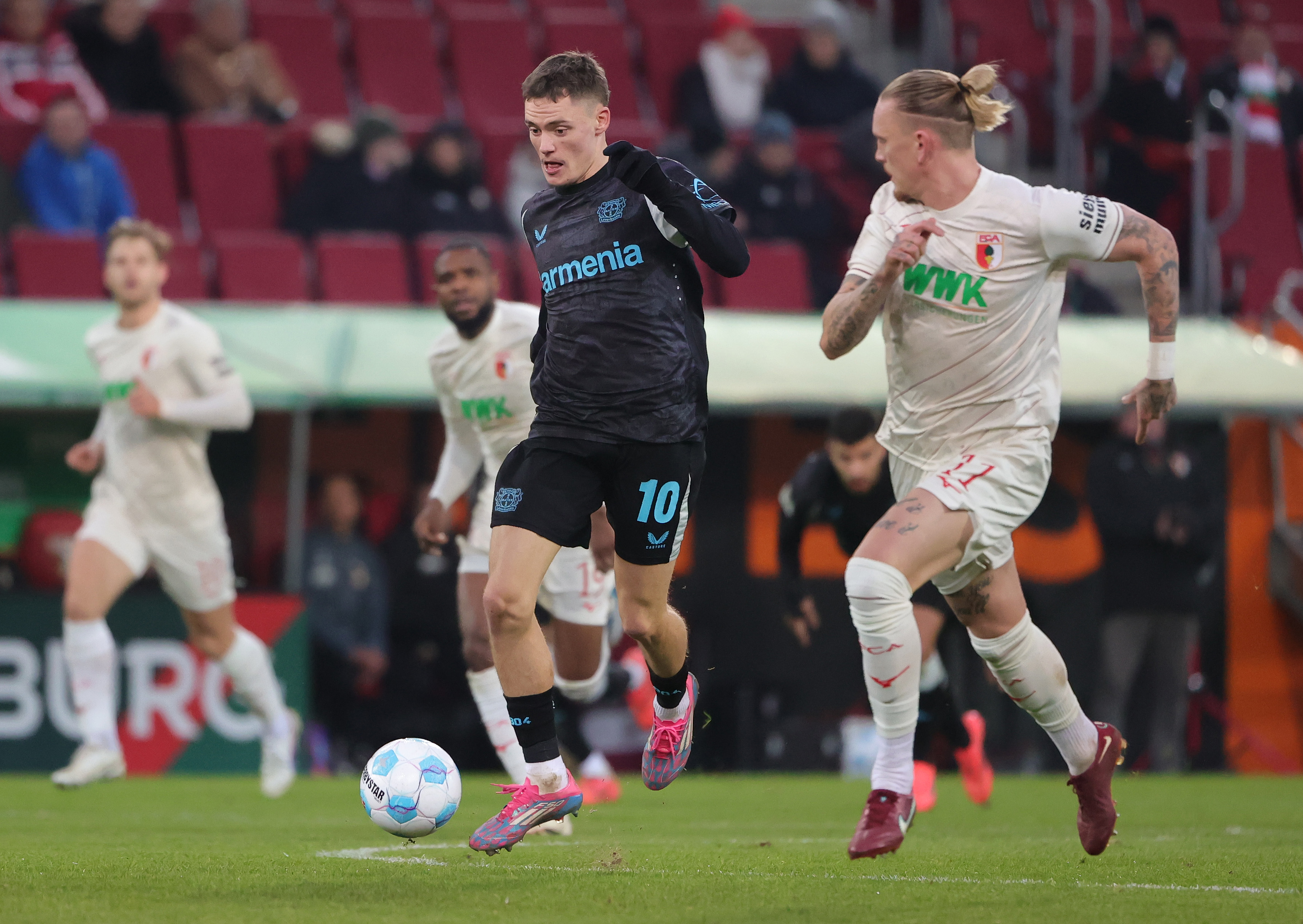 奥格斯堡客场不敌门兴格拉德巴赫，遗憾失利