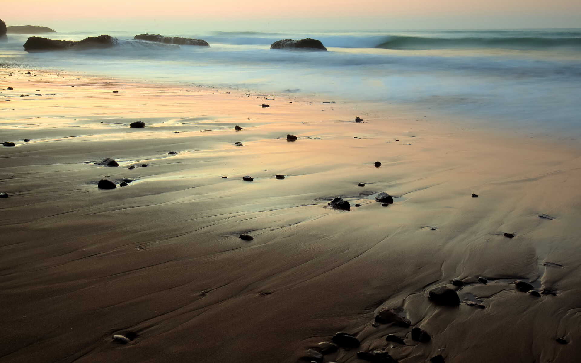 暗流刺客,当拜仁防线遇见阿尔瓦雷斯的慢性死亡